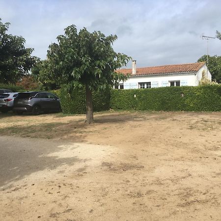 Le Clos Do Re Sainte-Marie-de-Re Exterior photo